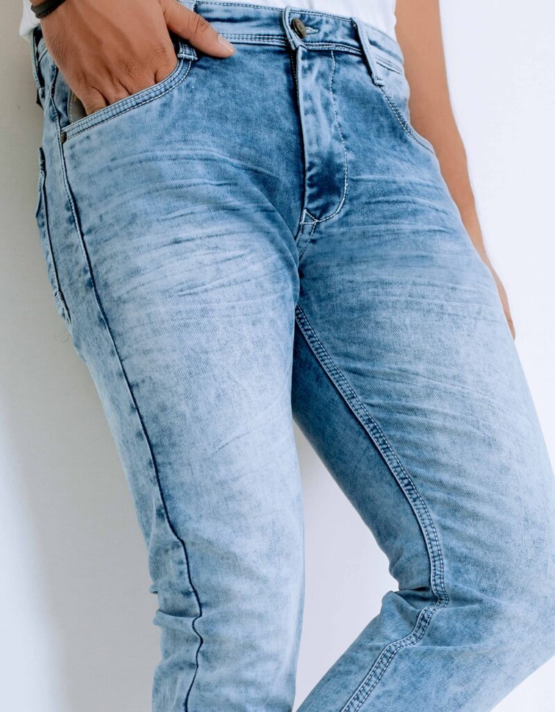 O2 Jeans - Image 2