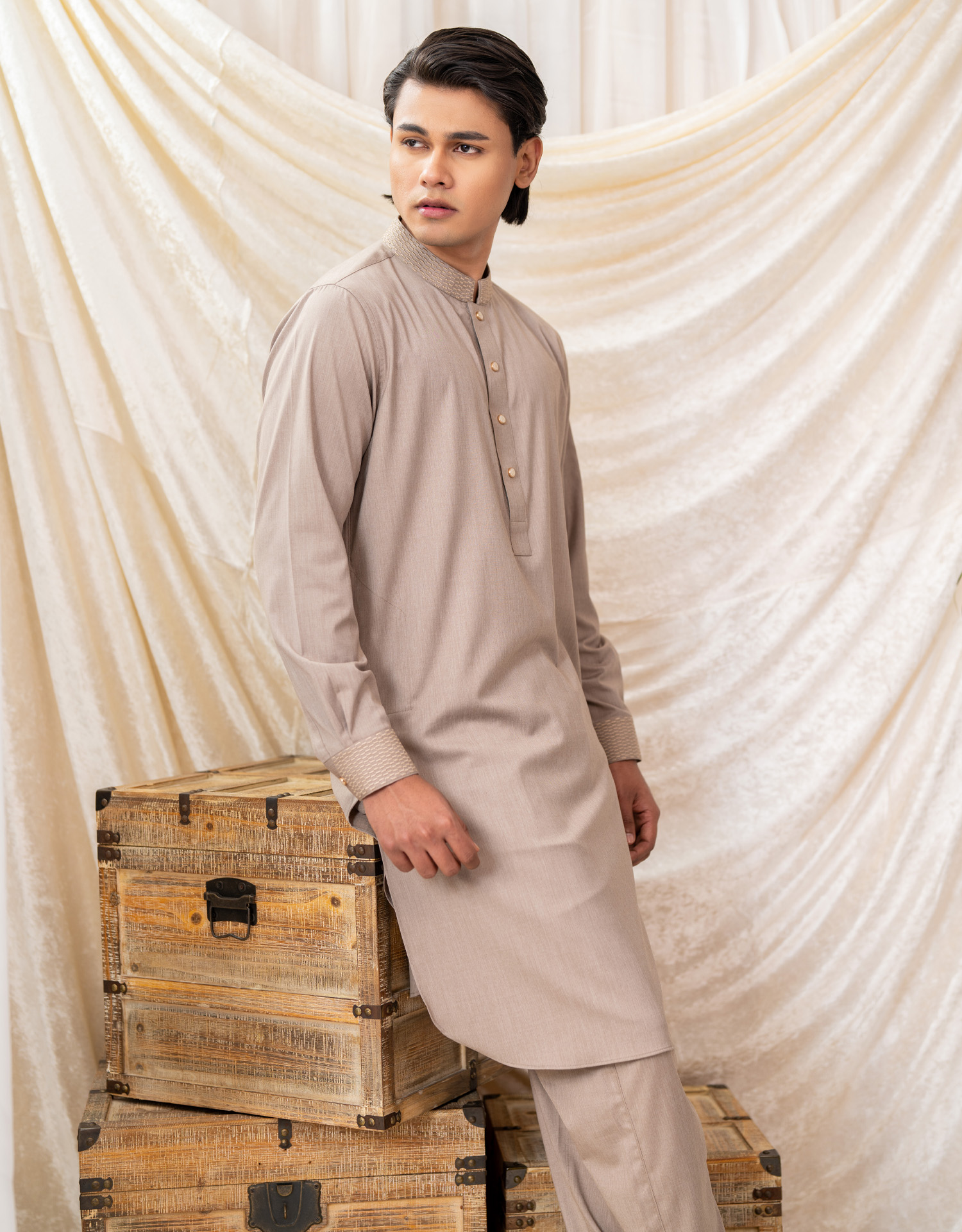 Premium Embroidery Kabli Set 1 Premium Embroidery Kabli Set